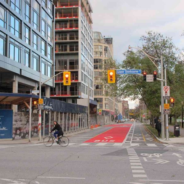 Confused by the new bus lane and the lack of signage on The Esplanade? You’re not alone